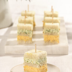 Tramezzine bicolor de cenoura e rúcula