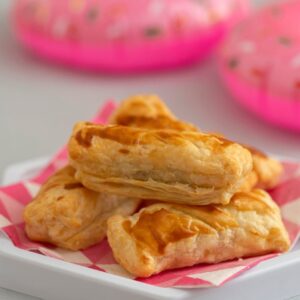 Mini folhado bauruzinho